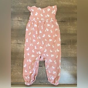 Adorable bunny jumpsuit. Buttons between legs for easy diaper changes